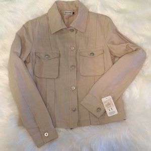 Amazone tan jacket, zip and button up